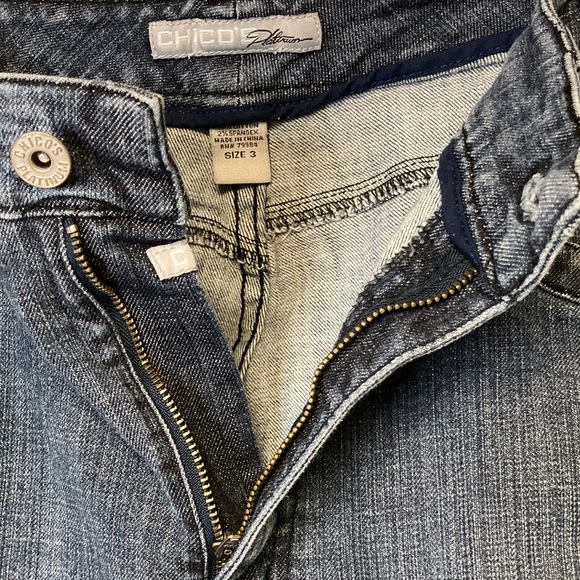Chico’s blue denim pedal pushers/capri jeans, Chico’s size 3/Large - Picture 4 of 14